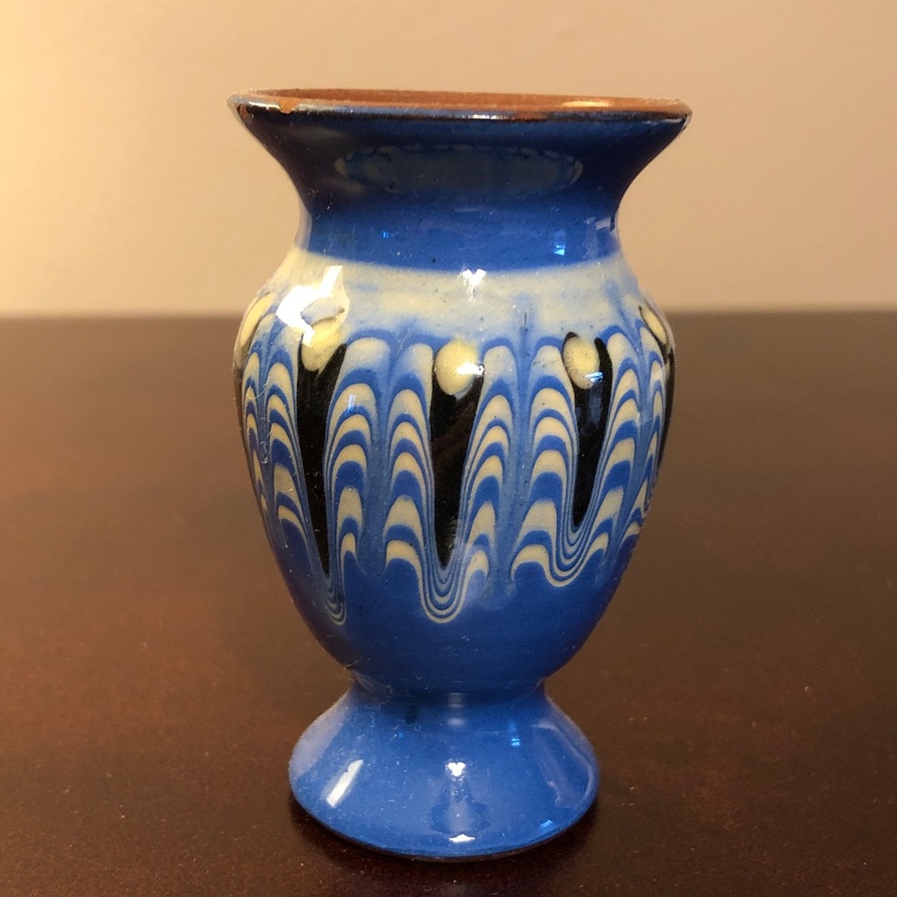 Bulgarian Troyan Pottery Vase